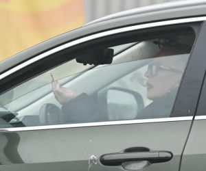 Krystyna Janda kurzy w aucie