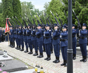Tłumy pożegnały 23-letniego policjanta. Kacper zginął w tragicznym wypadku w Piasecznie