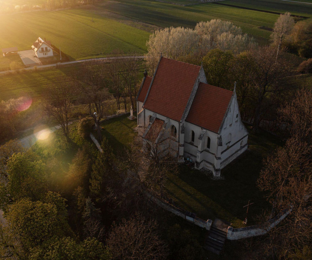 Nazywano ją Rubea Ecclesia. Historia tej świętokrzyskiej wsi może zaskoczyć