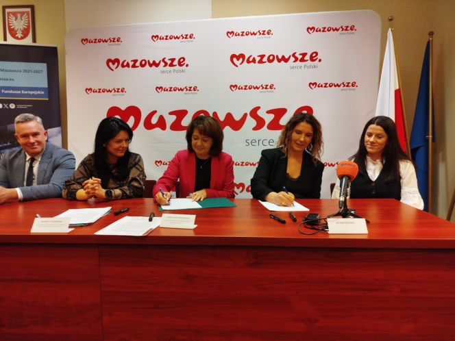 Umowy na dotacje unijne dla czterech lokalnych inwestycji w subregionie siedleckim i powiecie mińskim zostały już podpisane!