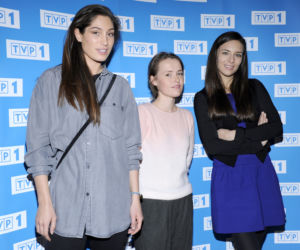 ŻYCIE NAD ROZLEWISKIEM 2. Agata (Orina Krajewska), Marysia (Olga Frycz), Paula (Anna Czartoryska)