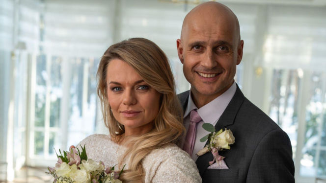 Na dobre i na złe odc. 988. Agata Woźnicka (Emilia Komarnicka), Rafał Konica (Robert Koszucki)