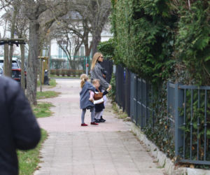 Kasia Tusk z córkami z koszyczkiem przyjechali do Donalda