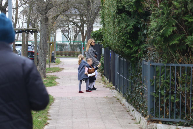 Kasia Tusk z córkami z koszyczkiem przyjechali do Donalda