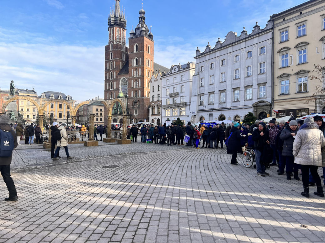 XXVII Wiglia dla Osób Bezdomnych i Potrzebujących Jana Kościuszko ponownie na Rynku Głównym w Krakowie 
