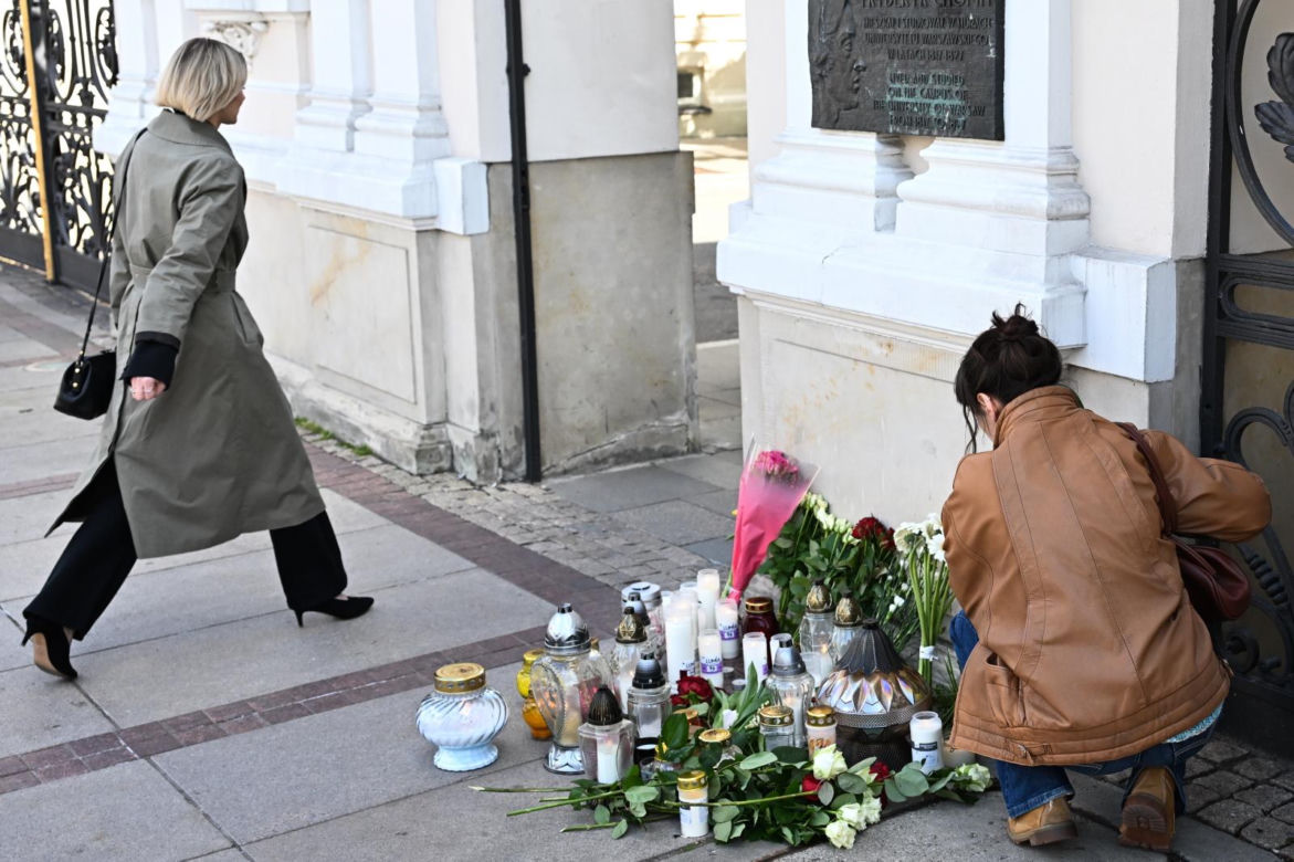 Upamiętnienie brutalnie zaatakowanej pracowniczki UW (8.05.2025)