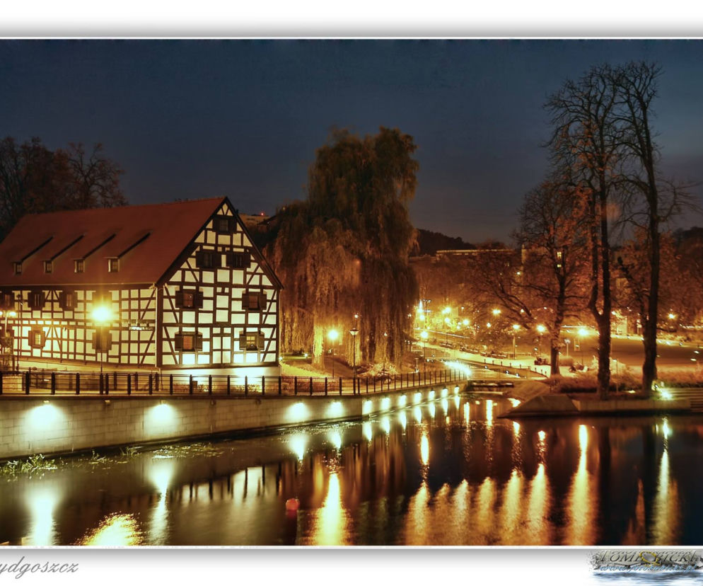 Bydgoszcz nocą