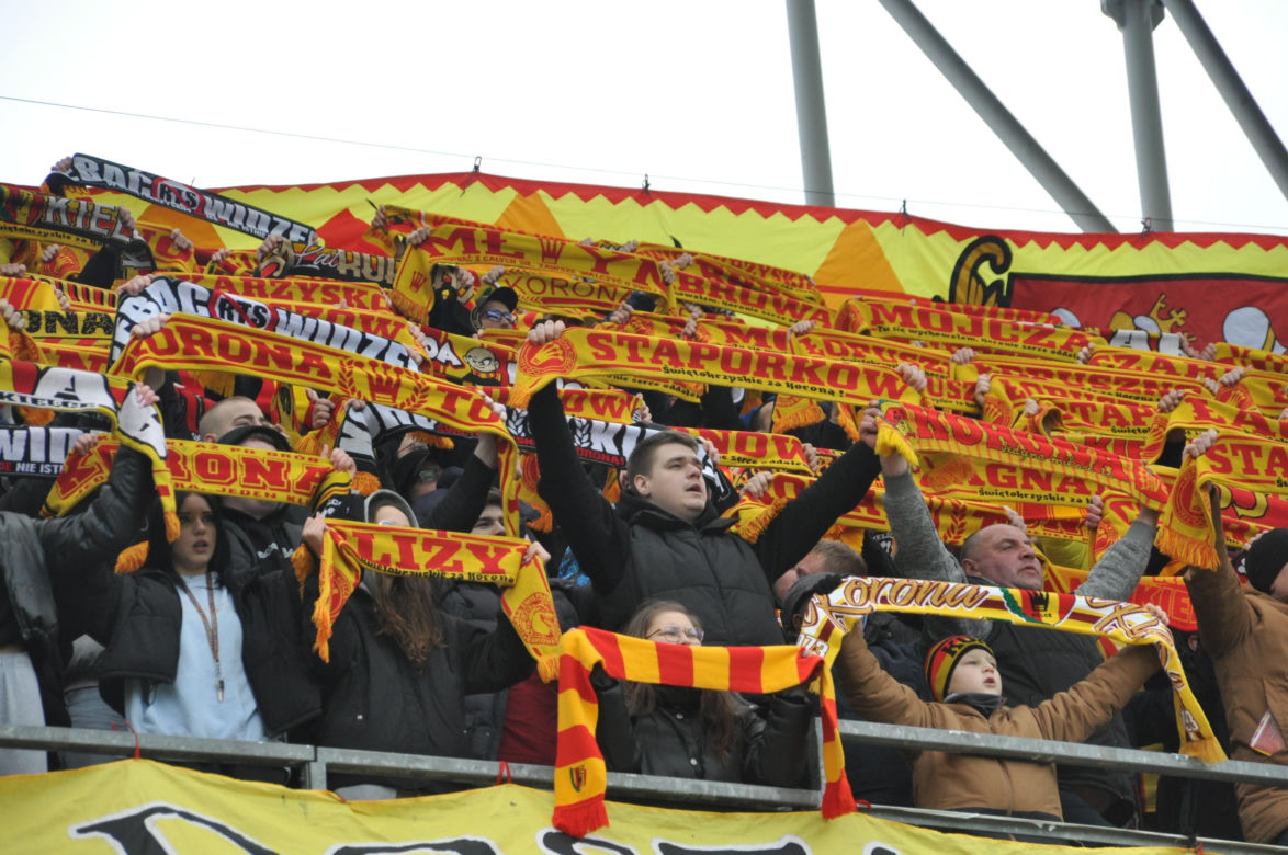 Korona Kielce - Pogoń Szczecin. Zobacz zdjęcia z trybun Suzuki Areny