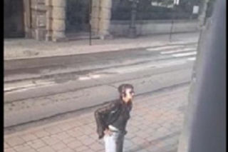 Atak na tle narodowościowym w Krakowie! Policja publikuje wizerunek sprawczyni i apeluje o pomoc