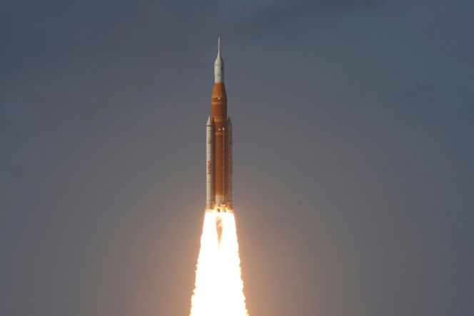 Wystartowała misja Księżycowa! Pierwsza od 53 lat