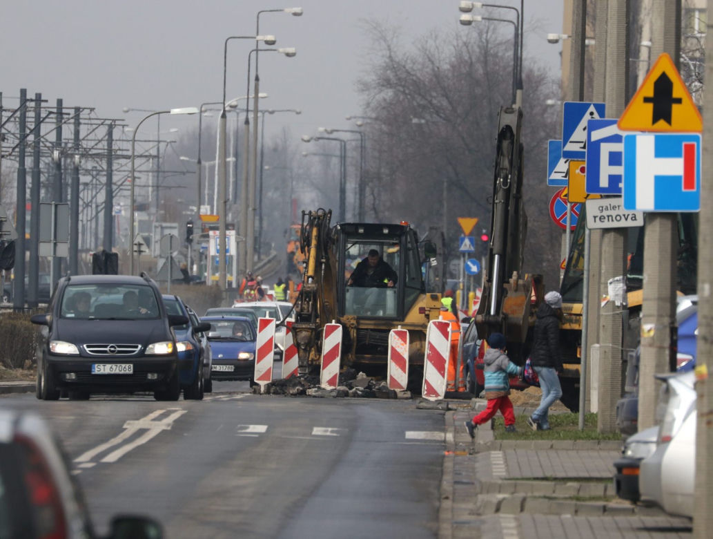  Drogowcy frezują ulice 