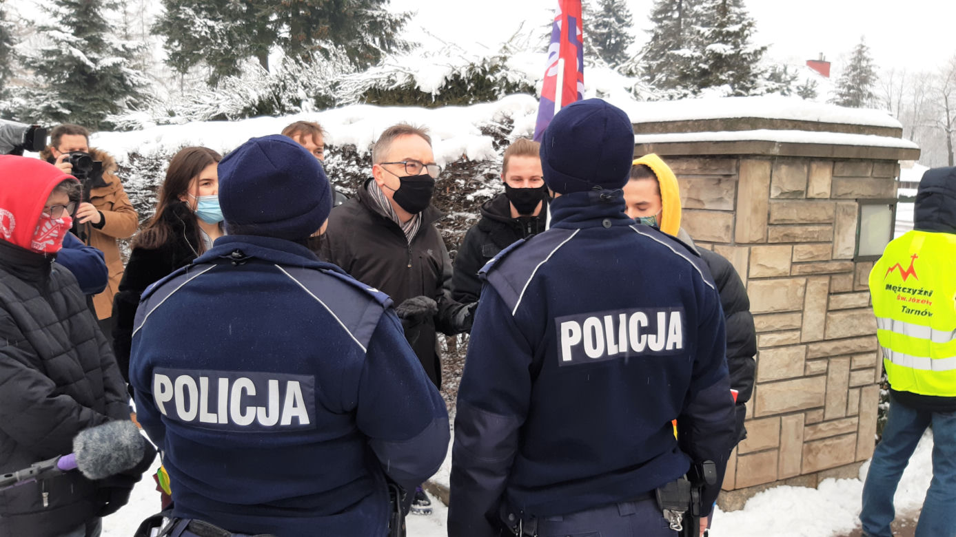 „LGBT to ludzie" - uliczny protest w Tarnowie