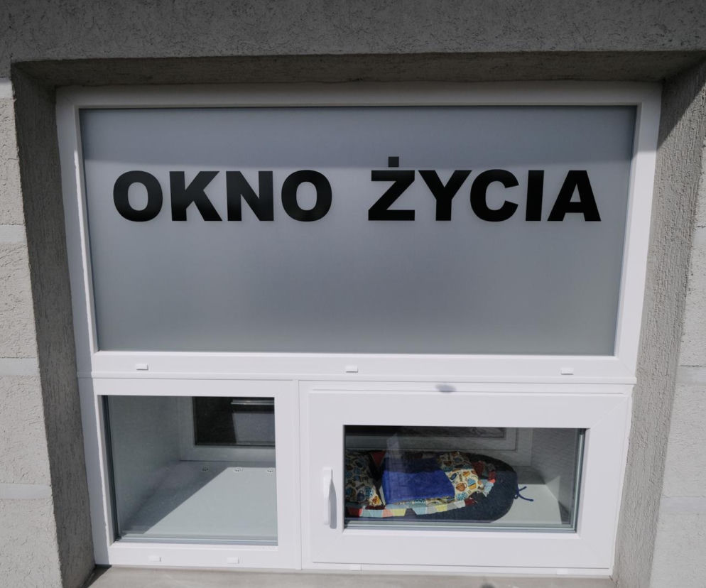 Dwumiesięczna dziewczynka znaleziona w Oknie Życia w Białymstoku