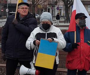 Starachowice solidarne z Ukrainą. Wiec poparcia na Rynku