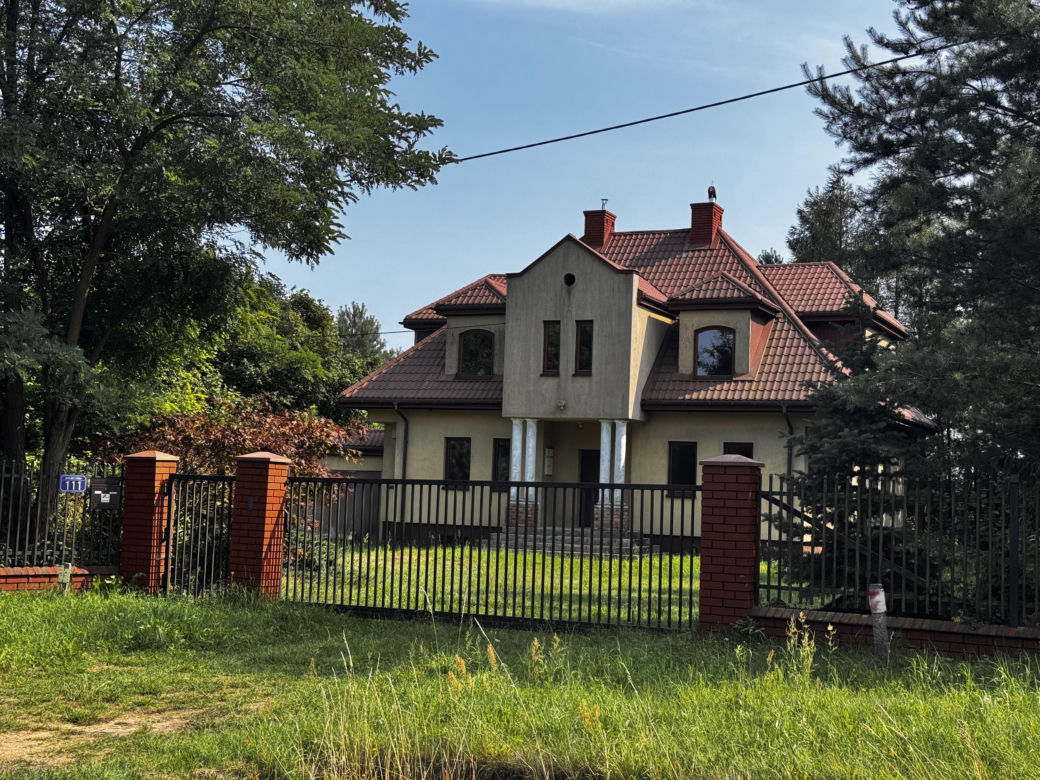 Siedziba Radia Wilkowyje to dom w Hucie Kuflewskiej