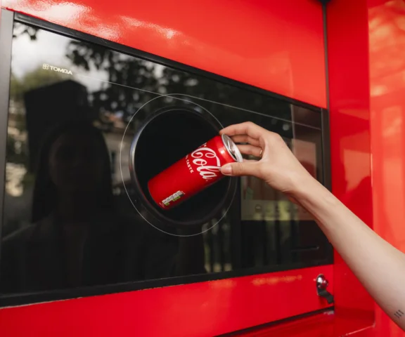 Coca-Cola podsumowała rok. Tak zmienia produkcję swoich napojów