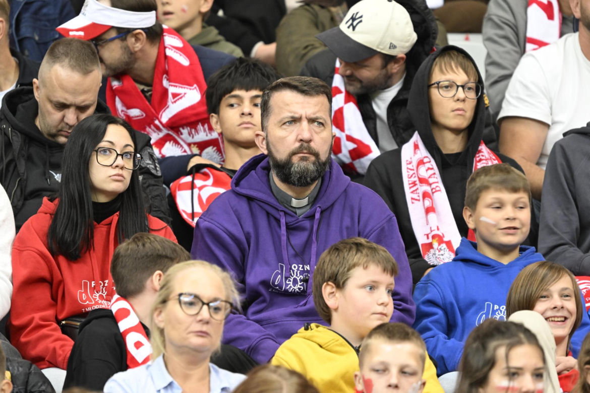 Kibice na meczu Polska - Rumunia. Znajdź się na zdjęciach z Narodowego!
