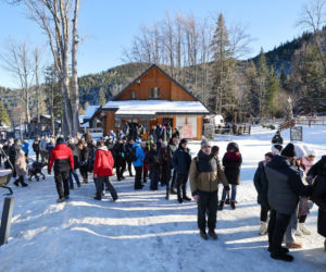 Fatalne warunki w Tatrach. Jest mroźno, ślisko, a szlaki są zasypane śniegiem. TPN ostrzega turystów