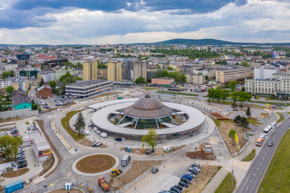 Dworzec autobusowy w Kielcach: fotospacer po zmodernizowanym obiekcie