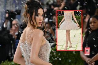 Met Gala. Piękna mistrzyni odsłoniła nogi, a wyżej... odkrywało się coraz więcej!? Ale widok