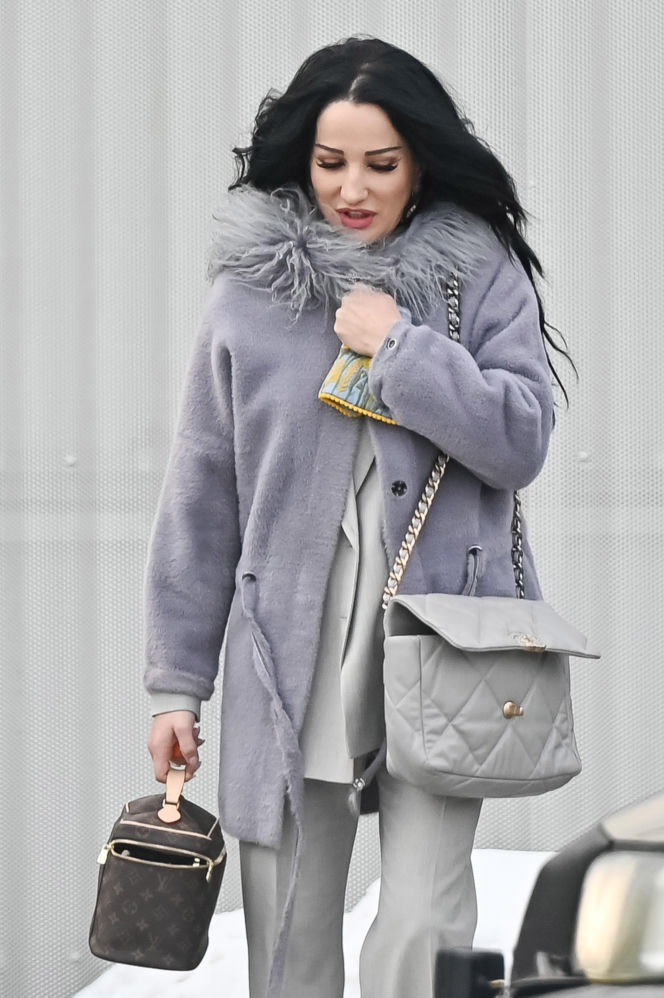 Justyna Steczkowska boso na śniegu