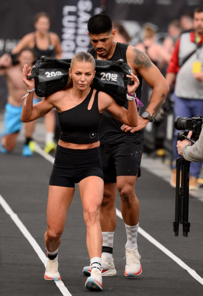 Anna Lewandowska z przystojnym Latynosem na zawodach Hyrox