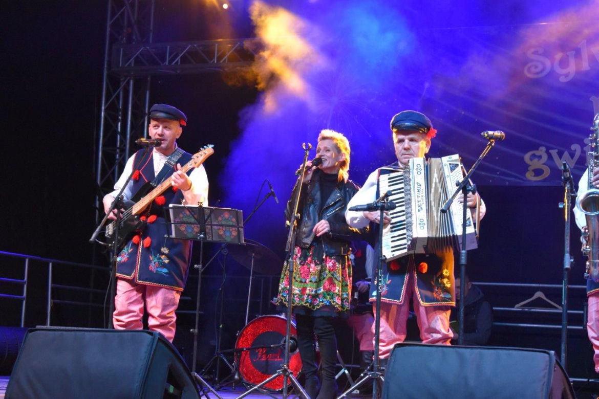 Sylwestrowa zabawa w Piekoszowie