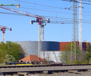 Gigantyczne zbiorniki na paliwo rosną w sąsiedztwie budynków mieszkalnych. Mieszkańcy mówią „dość” i szykują blokadę ulic