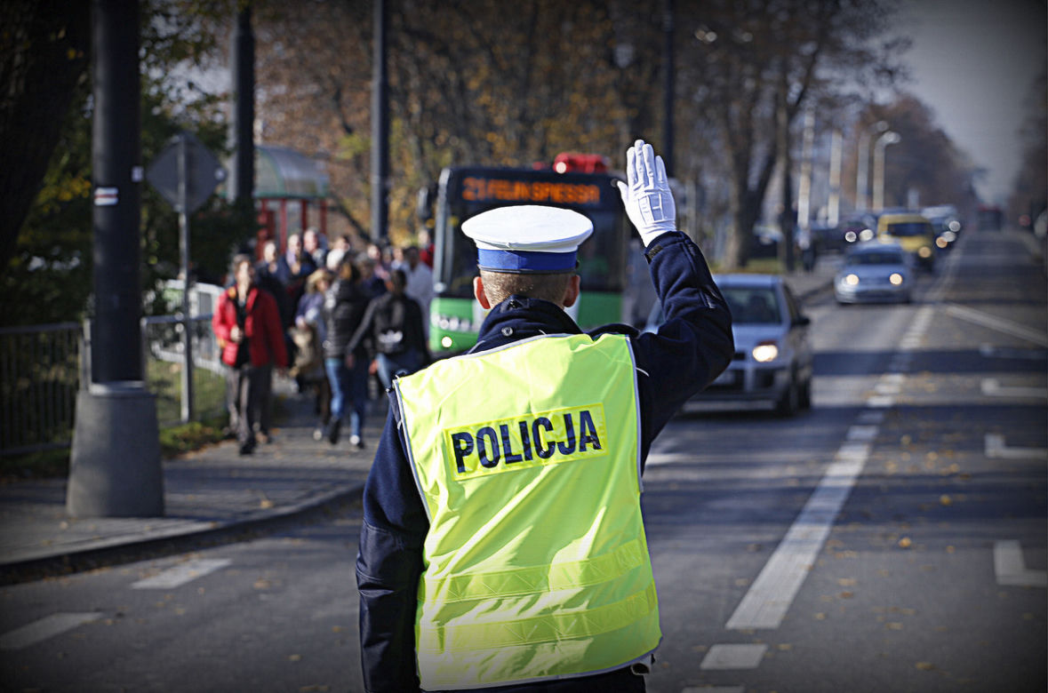 Lubelscy policjanci dbali o bezpieczeństwo na trasach regionu w okresie Wszystkich Świętych