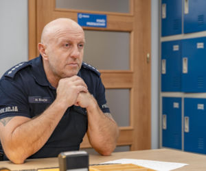 Policjantki i Policjanci, odcinek 1386: Mikołaj Białach martwi się o stan zdrowia Oli, która ponownie trafiła do szpitala