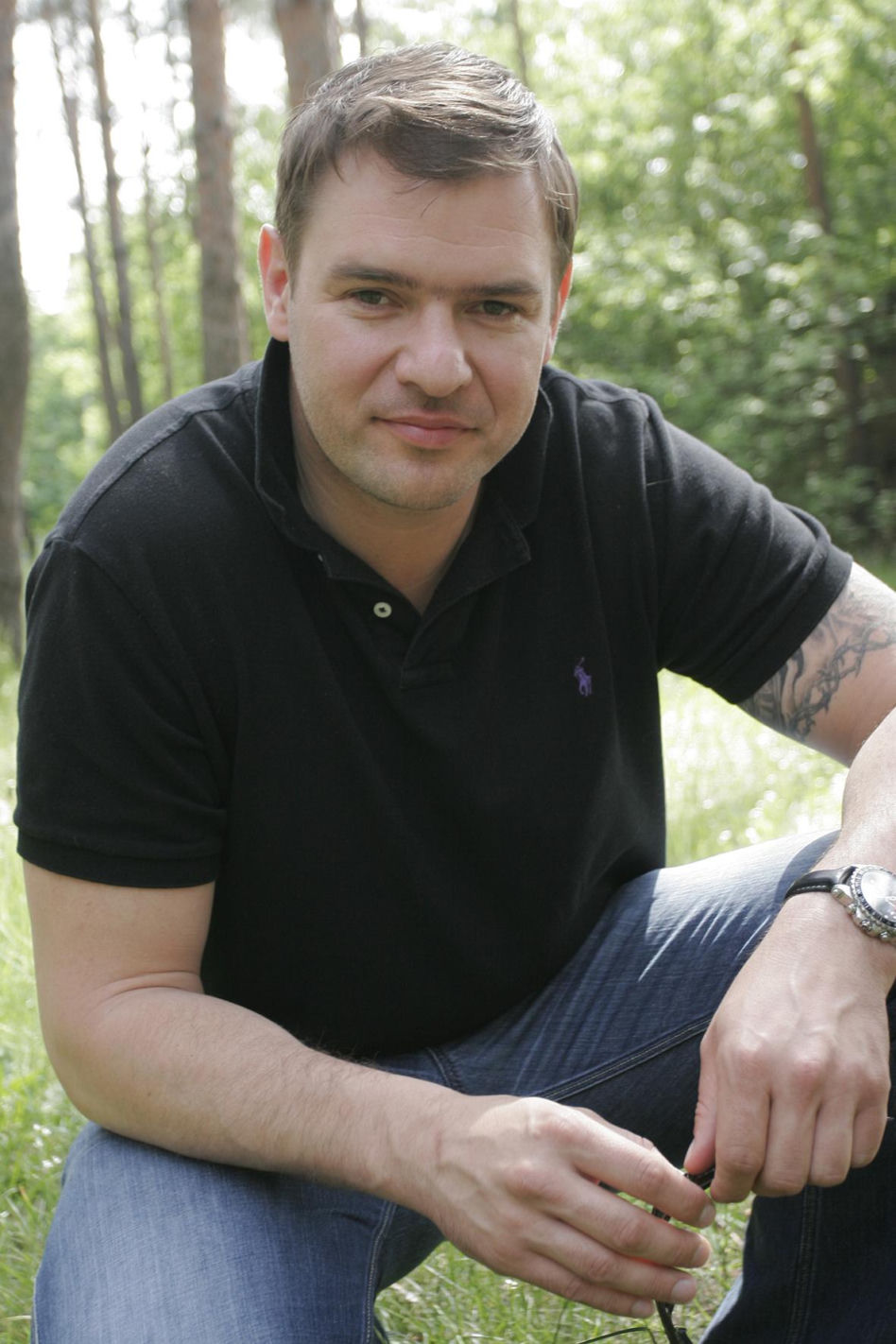 Tomasz Karolak na archiwalnych zdjęciach. Tak wyglądał na początku kariery