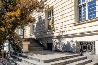 Foksal 10 w Warszawie