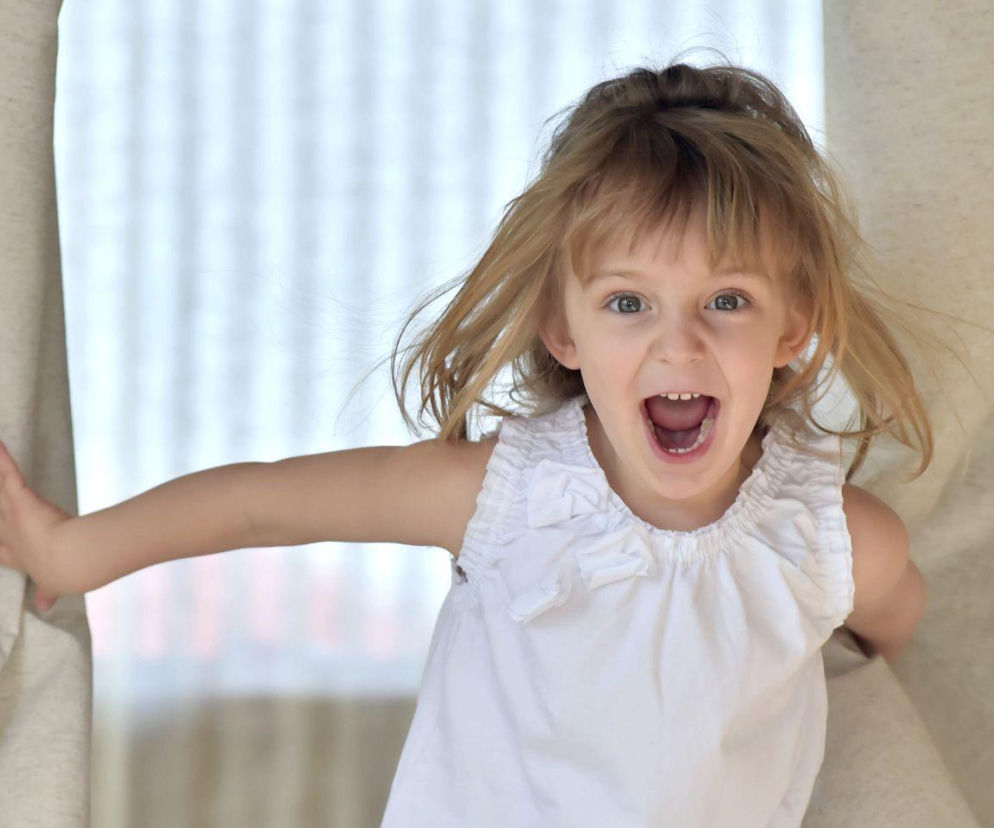 Dziecko musi być ciągle w ruchu? Sprawdź, co to może oznaczać