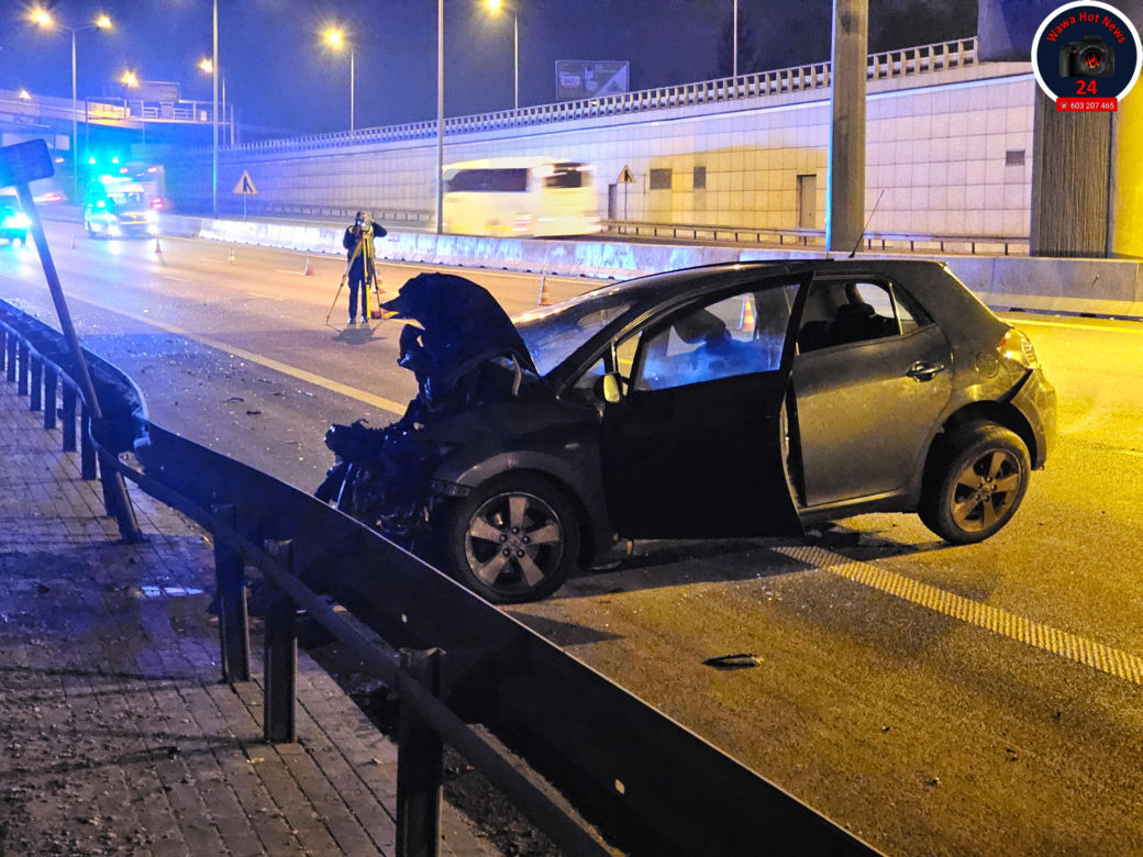 Poważny wypadek na S8. Zderzenie trzech aut osobowych i ciężarówki. 5 osób rannych!