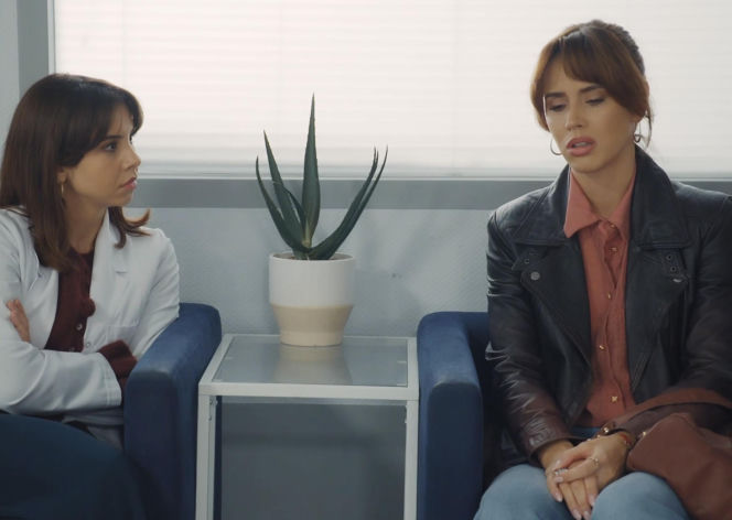 M jak miłość, odcinek 1919. Aneta (Ilona Janyst), Kama (Michalina Sosna)