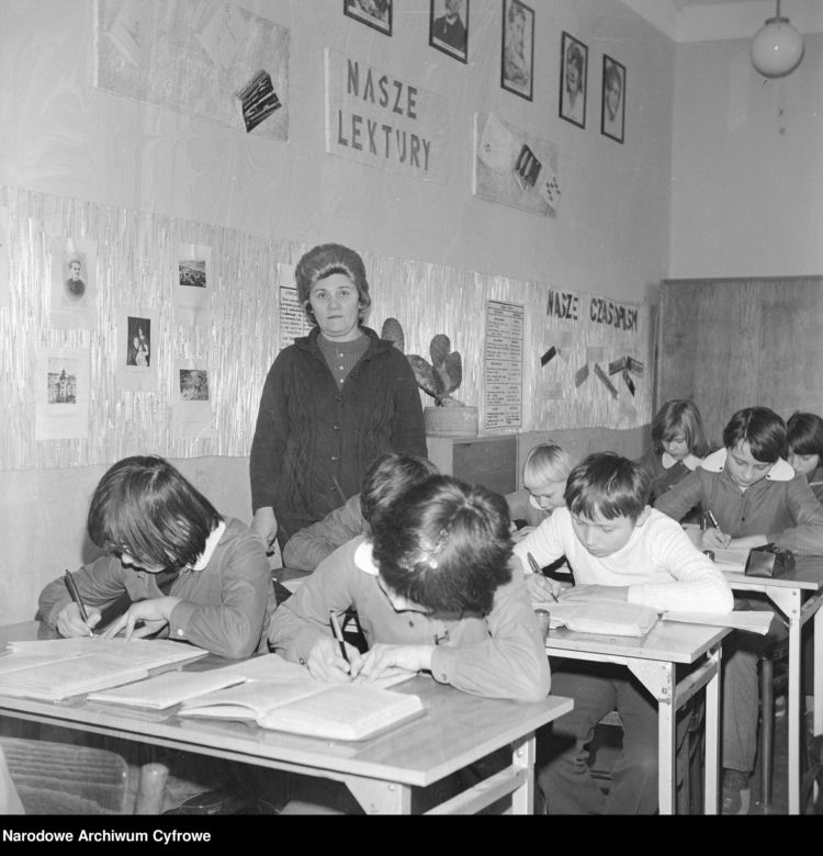 Zobacz, jak kiedyś wyglądały lekcje! (rok 1978)