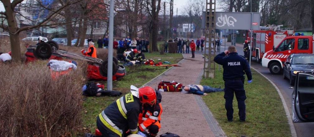 Kamień Pomorski. Straszliwy wypadek. Kierowca BMW zmasakrował rodzinę. Sześć osób nie żyje