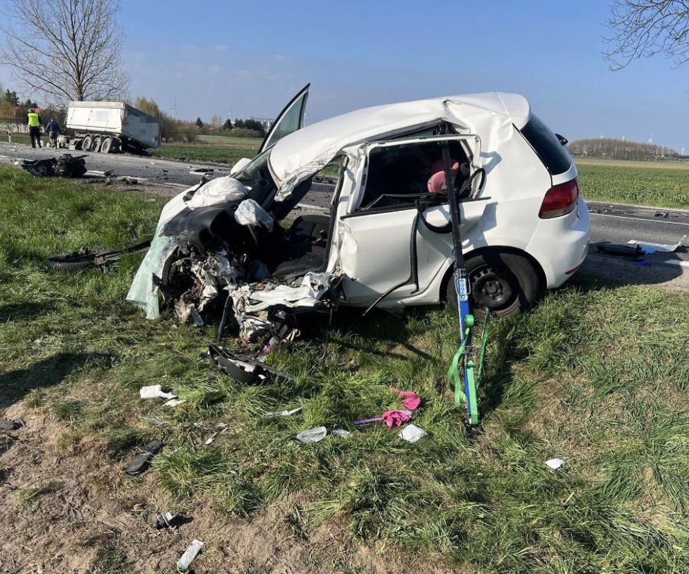 Jedna osoba nie żyje. Tragiczny wypadek na krajowej „dziewiątce”