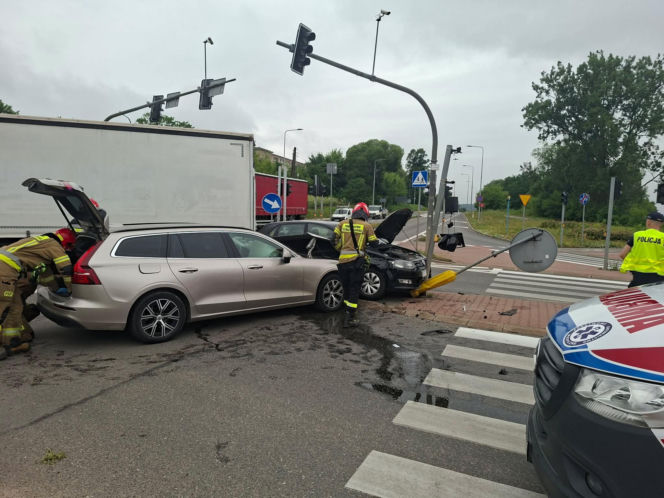 Wypadek na skrzyżowaniu w Starachowicach