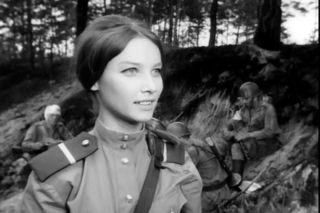 Pola Raksa niczym Greta Garbo czy Marlena Dietrich. Czemu słynna aktorka odeszła bez słowa? 