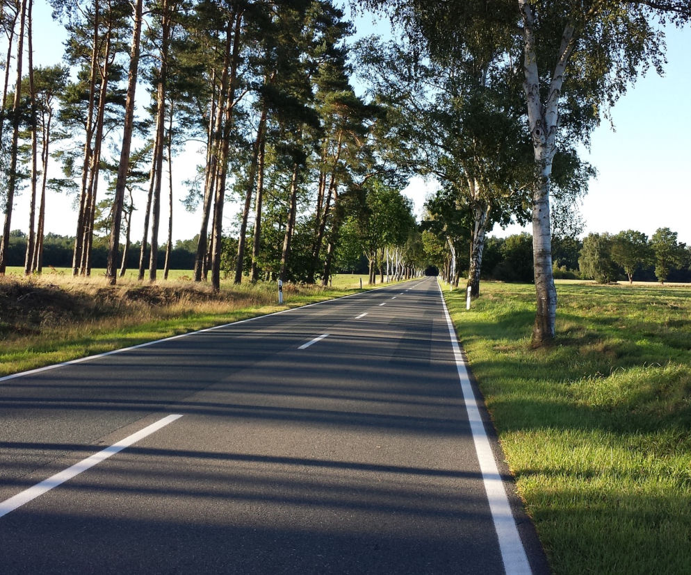Podczas majówki na drogach będzie więcej policyjnych patroli.