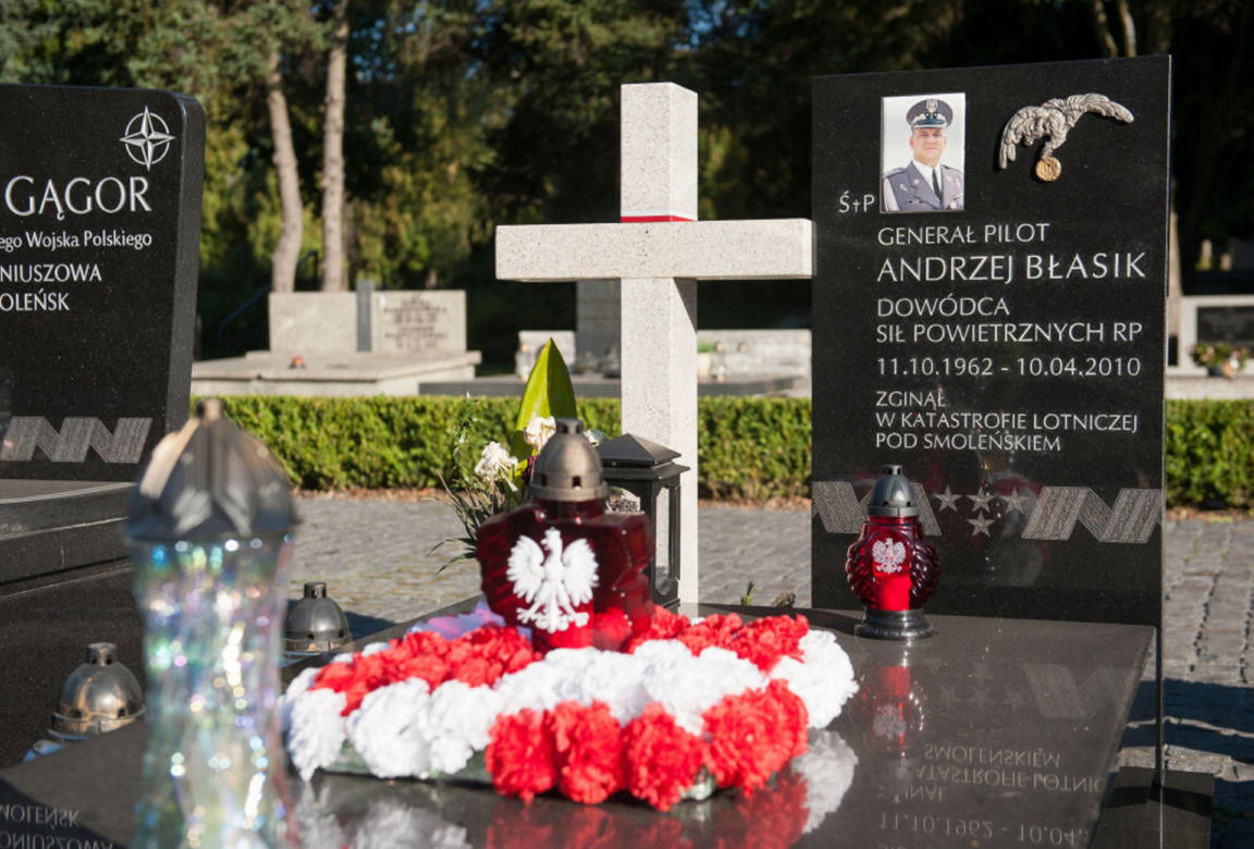 Grób - gen. broni pil. Andrzeja Błasika – dowódcy Sił Powietrznych RP