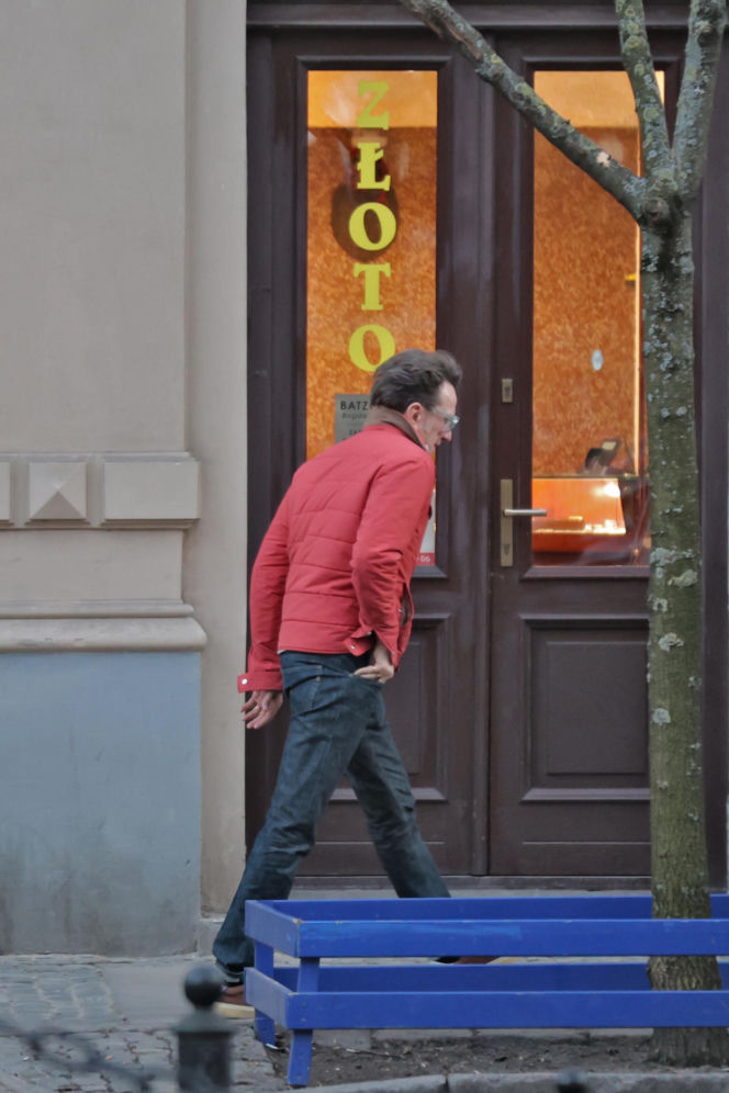 Paweł Wilczak szuka złota w w lombardzie