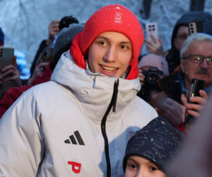 Kacper Tomasiak powitany po IO w rodzinnych stronach