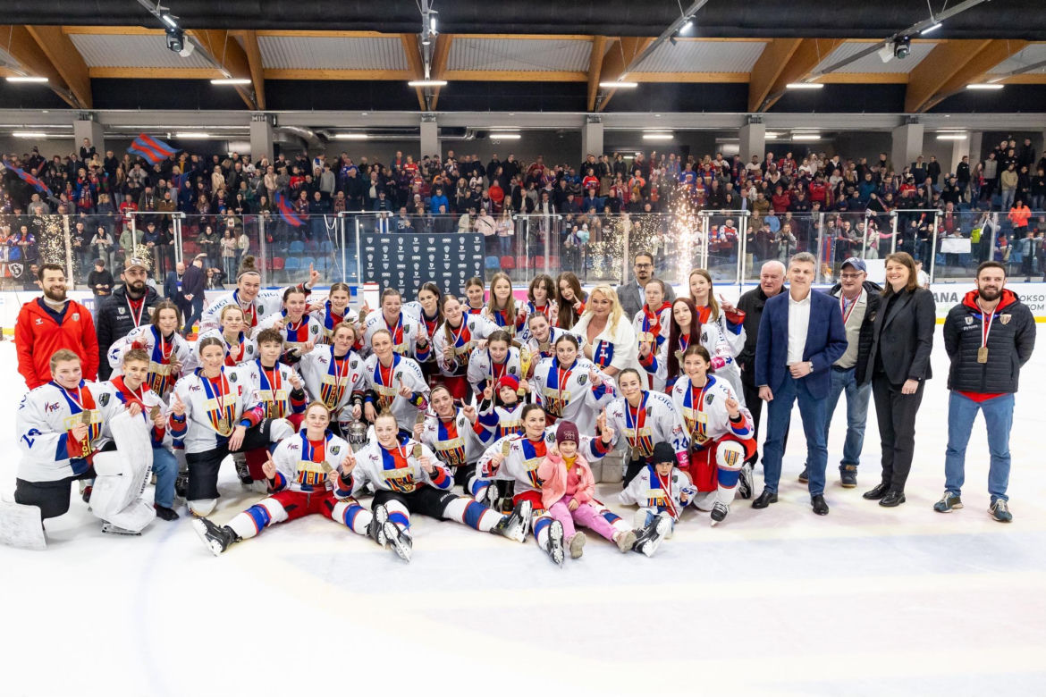Hokeistki Polonii Bytom pokonały Kojotki Naprzód Janów Katowice ZDJĘCIA