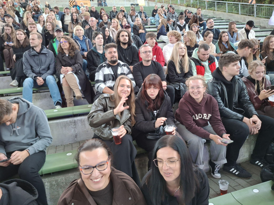 PGS Rock Festival na Kadzielni. Tłumy fanów śpiewały z LemON-em i Ewą Farną