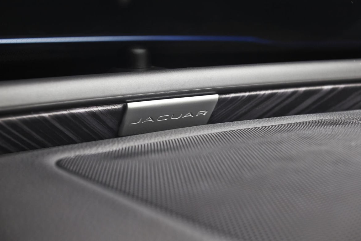 Jaguar XE 2015