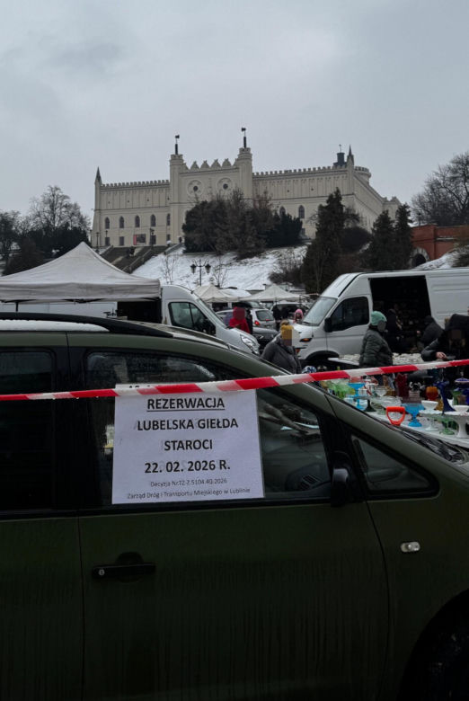 Lubelska Giełda Staroci wróciła po przerwie. Deszcz odstraszył tłumy, ale okazji nie brakowało