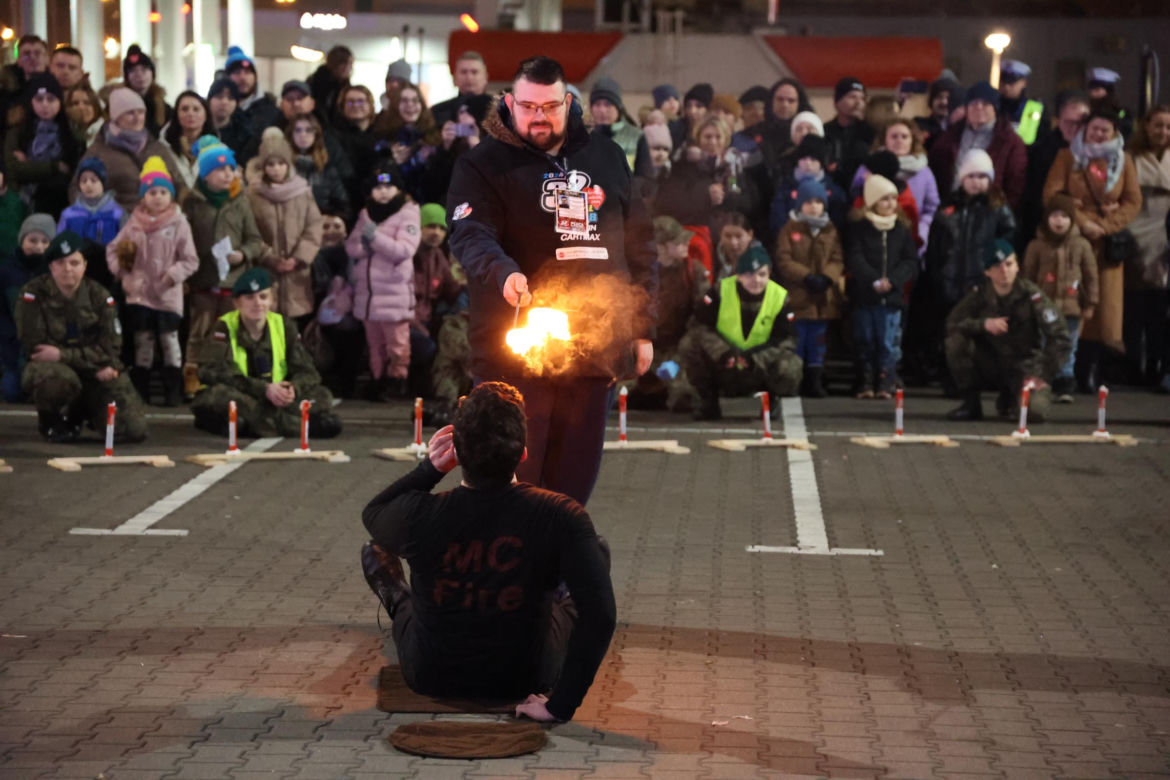 Światełko do nieba i ognisty pokaz. Tak Lublin zakończył granie dla Wielkiej Orkiestry Świątecznej Pomocy 2024!