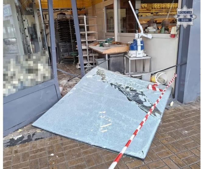 Cukiernia zdemolowana przez seniora